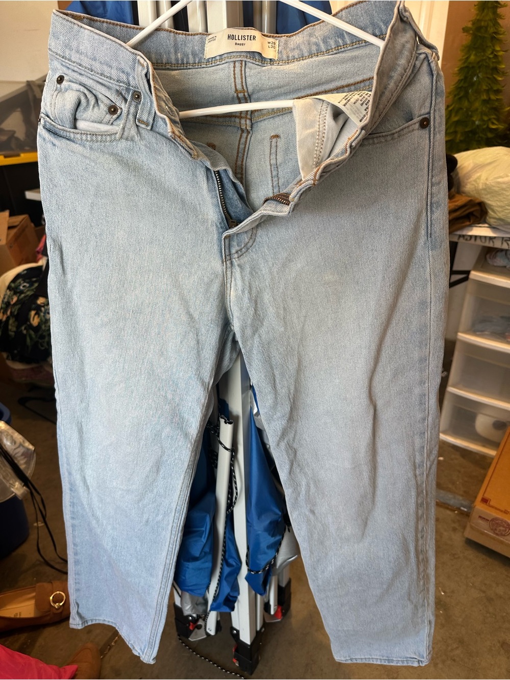 Hollister Men's Light Wash Straight Jeans